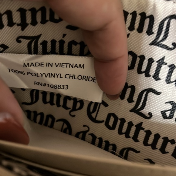 Juicy Couture ‘Pick Ur Petal’ Black  Wallet & Card Organizer, bow on front - Picture 13 of 13